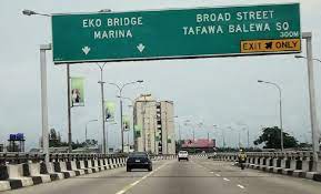 FG shuts another section of Eko Bridge after fire incident